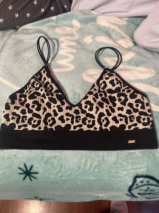 Top leopardo beige y negro