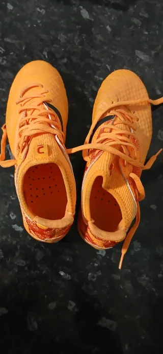 Botas de fútbol niño talla 37