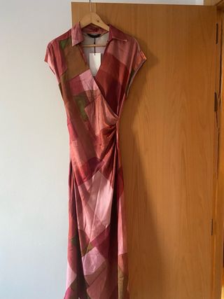 Vestido estampado rosa y rojo