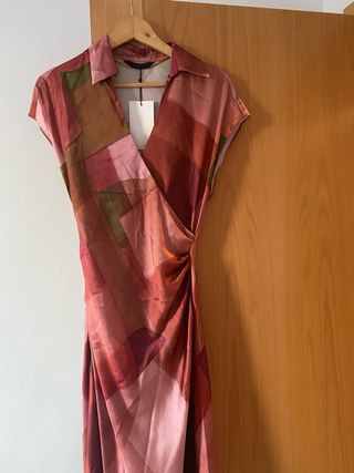 Vestido estampado rosa y rojo