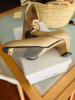 Zapato de flamenca profesional.