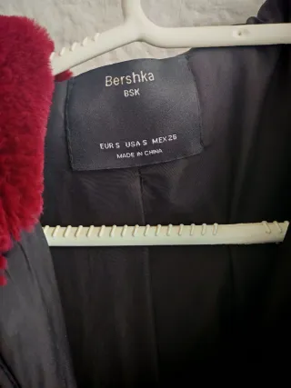 Abrigo pelo rojo talla S