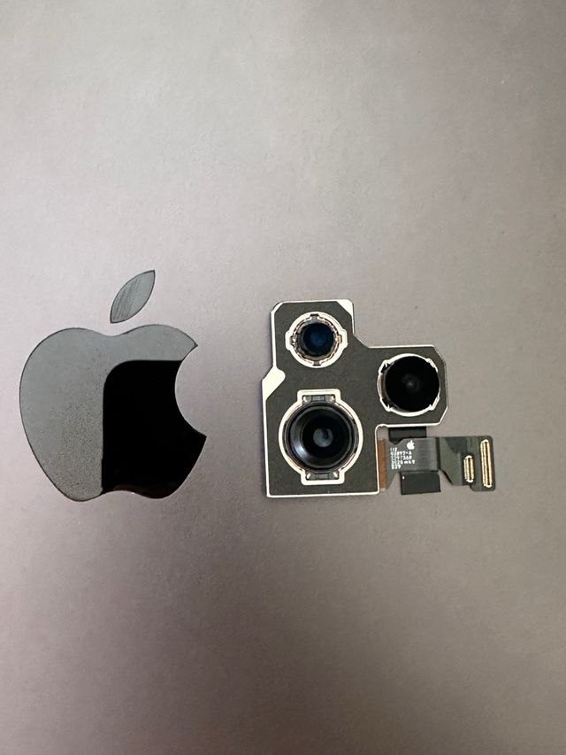 Cámara trasera iPhone 14 Pro