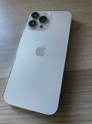 iPhone 13 Pro Max Oro scheda madre rotta