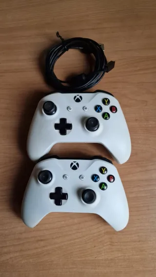 Xbox One S 500GB Bianca + 5 Giochi