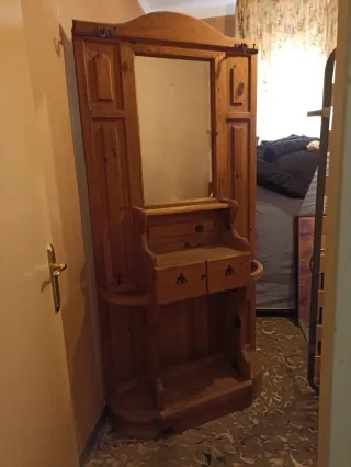 Mueble recibidor madera con espejo