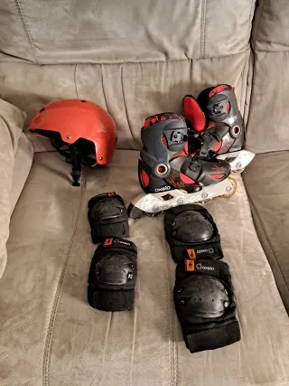 Patines niño Oxelo con protecciones y casco.