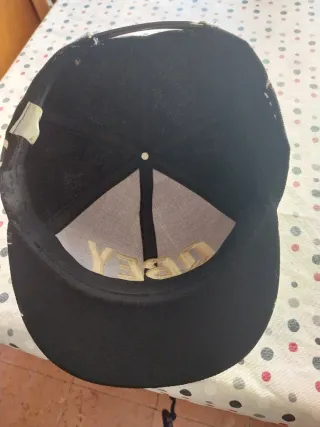 Gorra OBEY negra con estampado de ojos