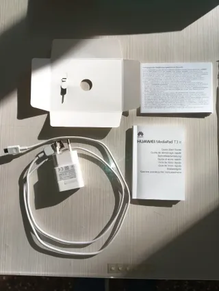 Huawei MediaPad T3 10" 16GB-2GB RAM +cavo+custodia