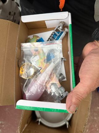 Calderón de pintura metálico