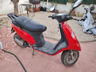 Piaggio Typhoon Roja