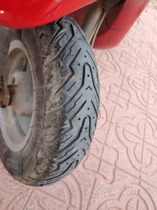 Piaggio Typhoon Roja