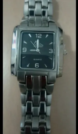 Reloj Daaodas Negro y Plateado