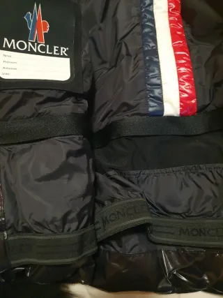 Piumino Moncler donna nero