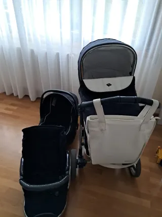 Bebecar ip-op Trio, se entrega con sacos y paragua