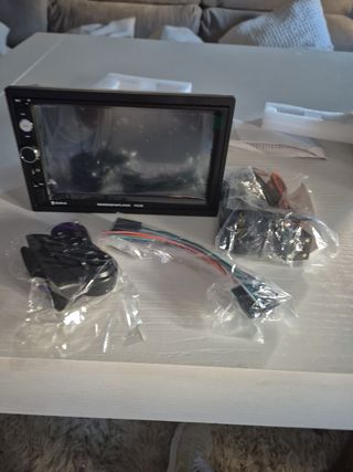 Pantalla con mando y cámara trasera