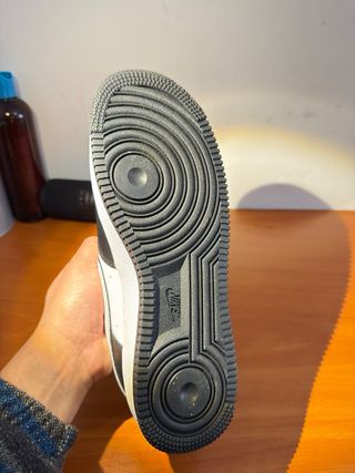 Nike Air Force 1 Negras y Blancas