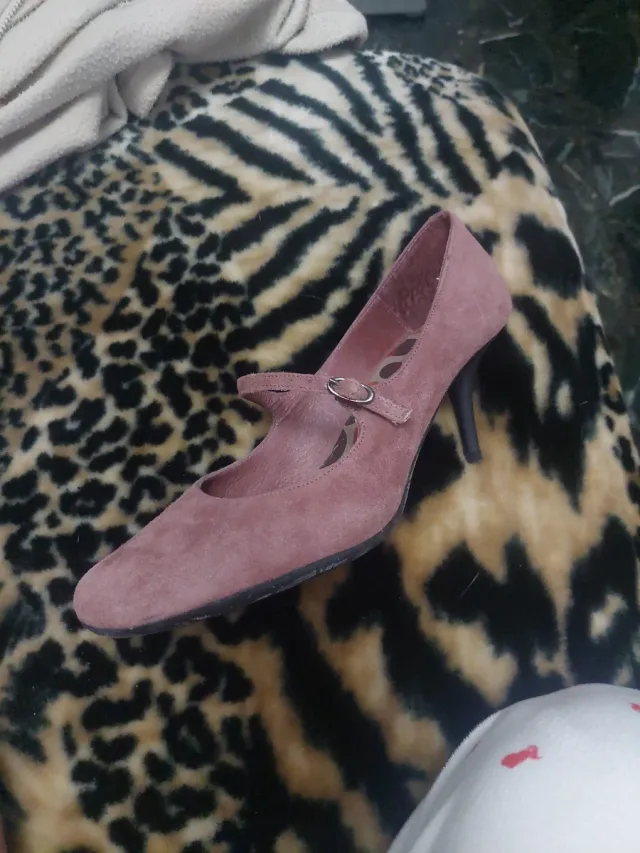 Zapato de salón rosa