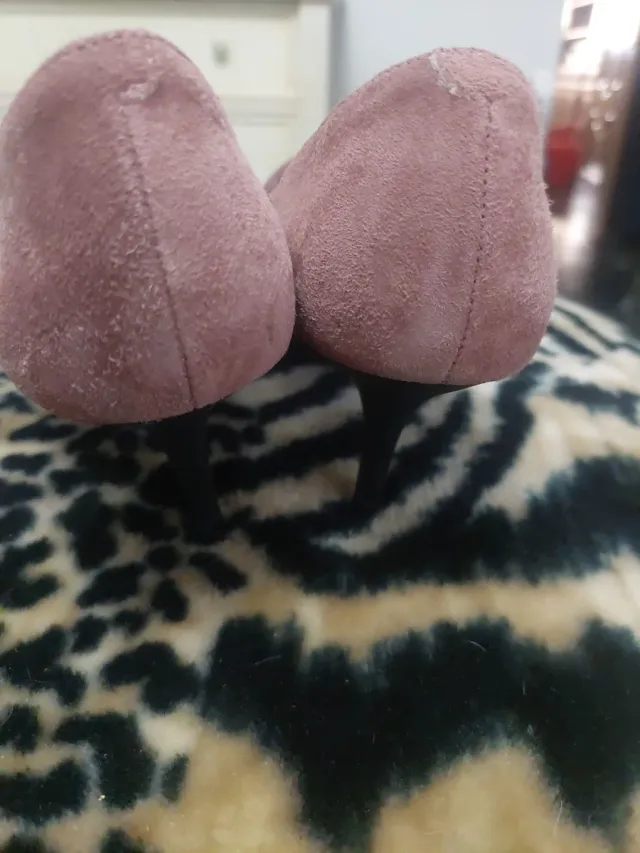 Zapato de salón rosa