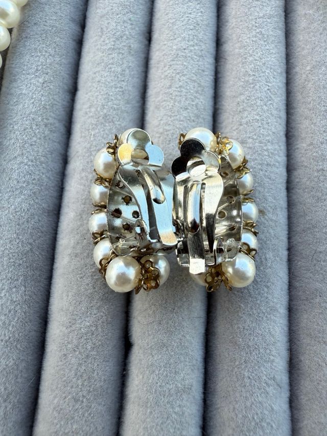 Collana e orecchini vintage con perle