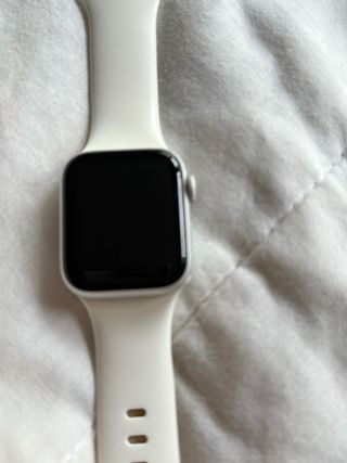 Reloj Apple Watch serie 5  40 mm plateado