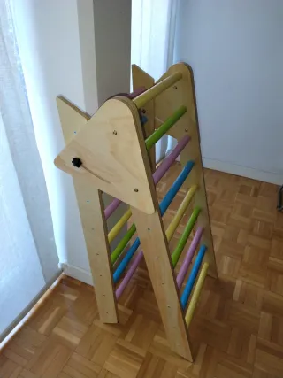 Triángulo Escalada Madera con Tobogán