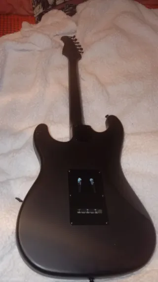 Guitarra Eléctrica + Soporte+ Cable