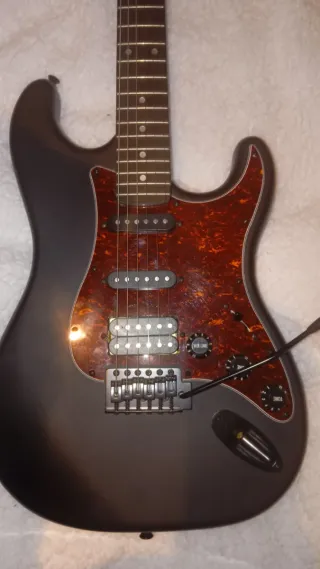 Guitarra Eléctrica + Soporte+ Cable