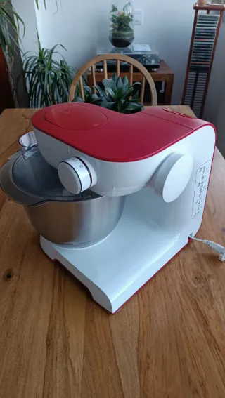 Robot amasador Bosch.