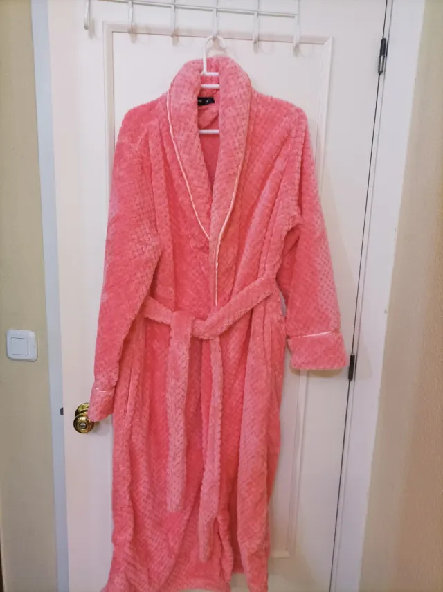 Bata Invierno Señora Talla M Grande Con Etiquetas