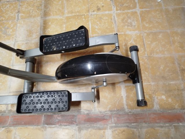 Máquina Elíptica Gimnasio