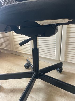 Silla de oficina con ruedas