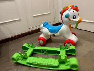 Caballo correpasillos balancín