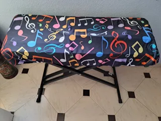 Teclado Yamaha PSR-E273 + Soporte + Funda