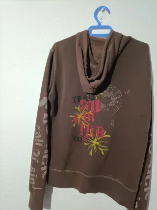 Chaqueta con capucha M