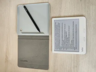 Ebook Kobo Libra Color con custodia e penna Kobostylus2