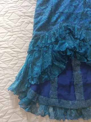 Vestido fiesta azul cobalto con volantes