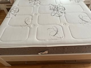 Cama 150 +base y colchón