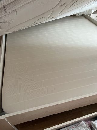 Cama 150 +base y colchón