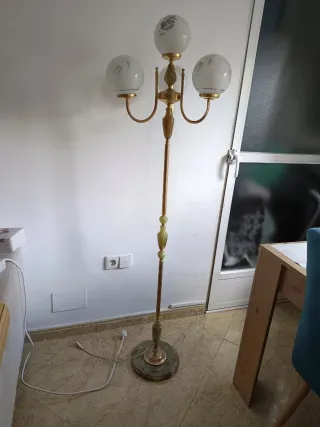 Lámpara de pie vintage 4 globos cristal