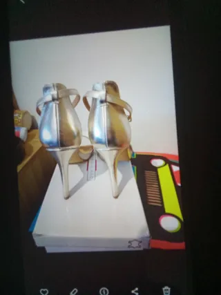 Sandalias tacón doradas