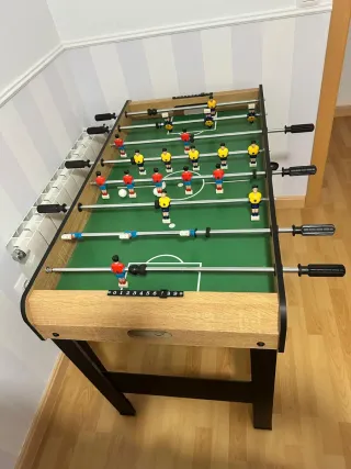 Futbolín de mesa alto 80,ancho 60,largo 110