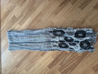 Sciarpa donna grigia e nere