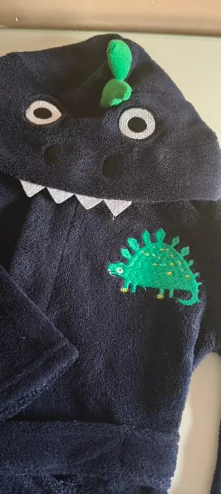 Bata dinosaurio niño Primark