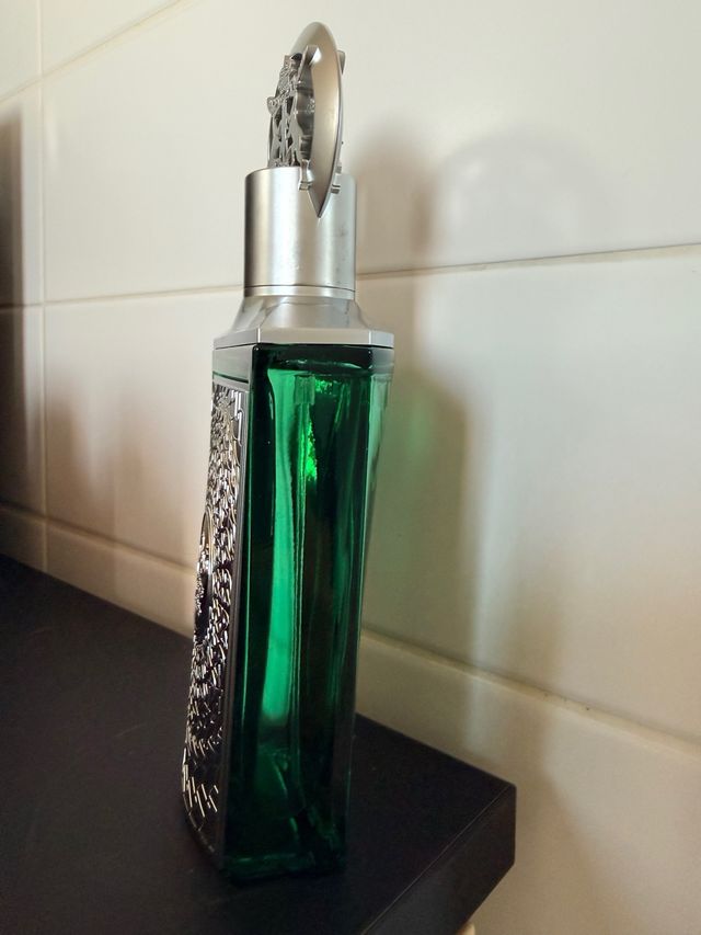 Sherif Lattafa Perfume Verde y Plateado