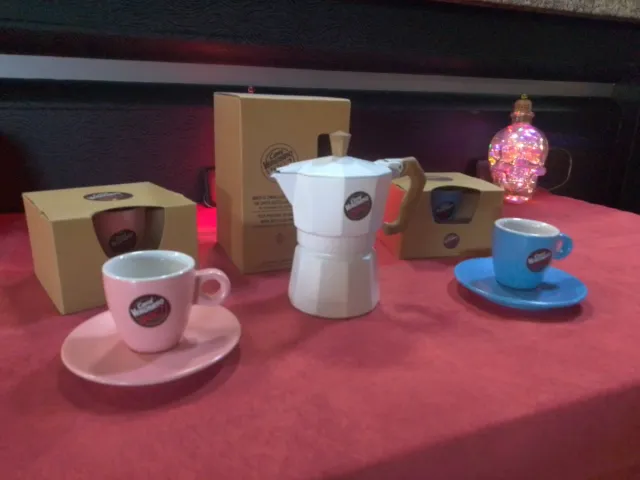 Set Moka e 4 Tazzine Caffè Vergano