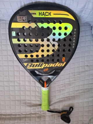 Pala de pádel Bullpadel Hack