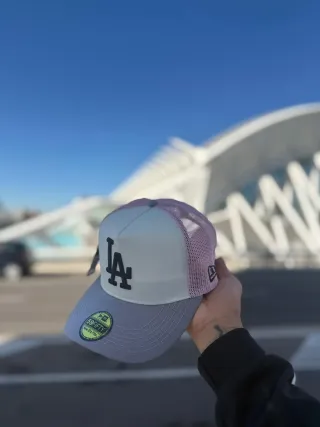 Gorra New Era LA Gris y Rosa CALIDAD 1.1