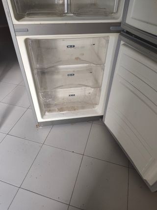 Frigorífico Edesa plateado