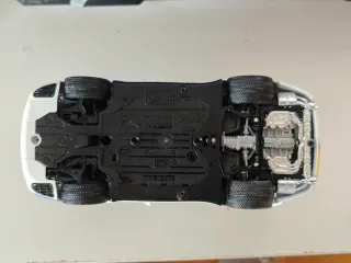 Porsche 911 Carrera 993 Bburago 1998 1/18